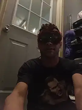 dicinyou80 online show from November 30, 2025, 2:43 pm