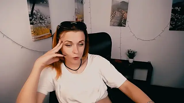 PeppyMia online show from July 14, 2026, 10:21 am