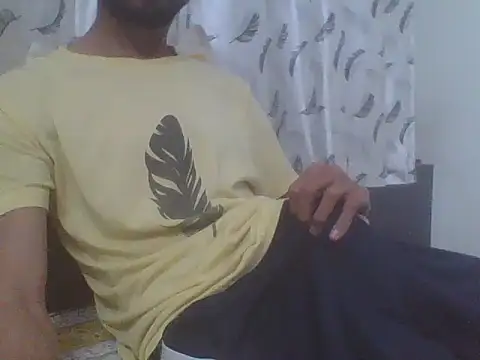 Snapshot of fckboy987 chatting on November 23, 2025, 6:08 pm fckboy987 online show from November 23, 2025, 6:08 pm