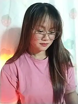 Snapshot of Sisi_dy01 chatting on July 13, 2026, 3:15 pm Sisi dy01 online show from July 13, 2026, 3:15 pm