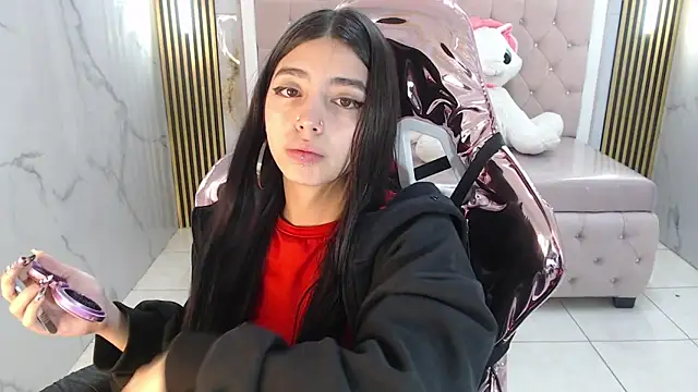 Snapshot of alehp_rose_s chatting on December 15, 2025, 1:04 pm alehp rose s online show from December 15, 2025, 1:04 pm