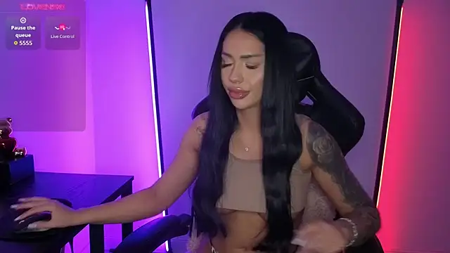 alisonrouge online show from March 30, 2026, 7:26 pm