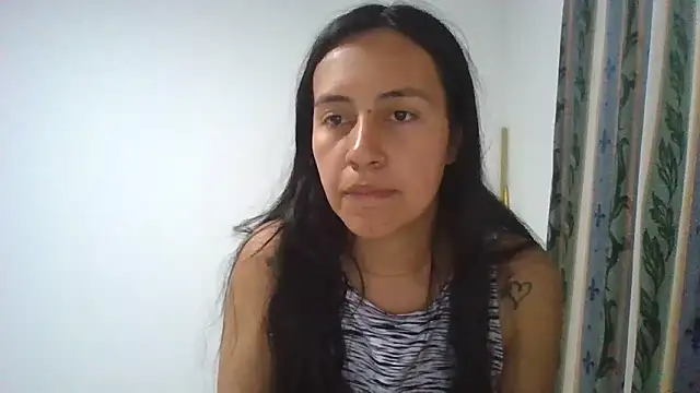 Snapshot of Nika_Hot chatting on November 26, 2025, 4:13 am Nika Hot online show from November 26, 2025, 4:13 am