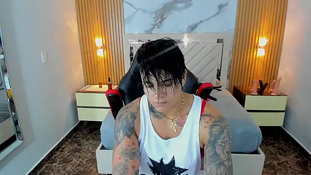 Snapshot of KAROLLJONES1 chatting on June 5, 2026, 12:50 am KAROLLJONES1 online show from June 5, 2026, 12:50 am