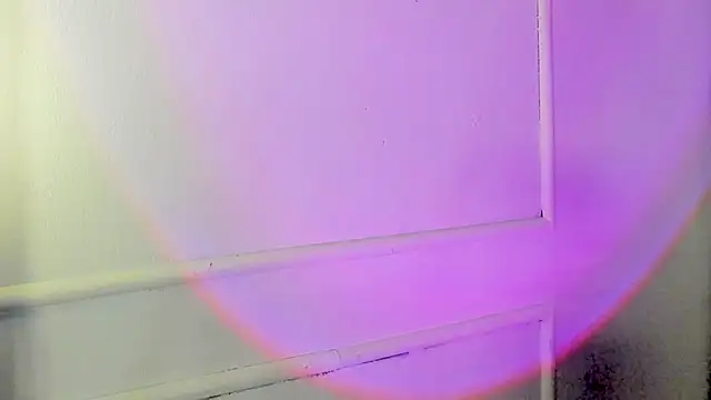 Snapshot of Ice_Princess_ chatting on November 5, 2025, 3:12 pm Ice Princess online show from November 5, 2025, 3:12 pm