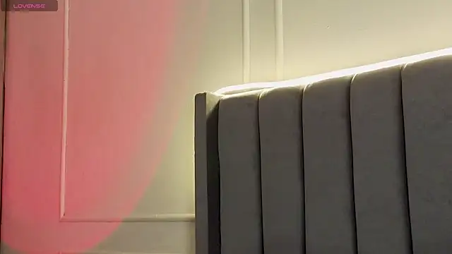 Snapshot of Ice_Princess_ chatting on November 27, 2025, 2:19 pm Ice Princess online show from November 27, 2025, 2:19 pm