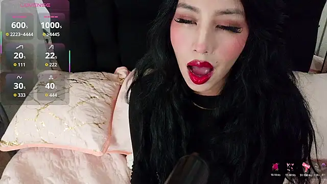 Miss Charlottet online show from July 30, 2026, 8:41 pm