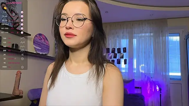 Snapshot of lolly_by chatting on October 19, 2025, 8:15 am lolly by online show from October 19, 2025, 8:15 am