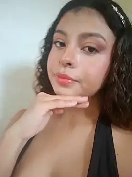 Snapshot of Lulupeach69 chatting on October 17, 2025, 12:30 pm Lulupeach69 online show from October 17, 2025, 12:30 pm