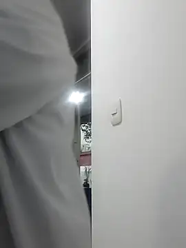 linda luna29 online show from September 22, 2025, 10:23 pm