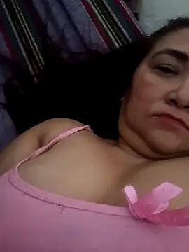 Snapshot of linda_luna29 chatting on November 8, 2025, 3:34 pm linda luna29 online show from November 8, 2025, 3:34 pm