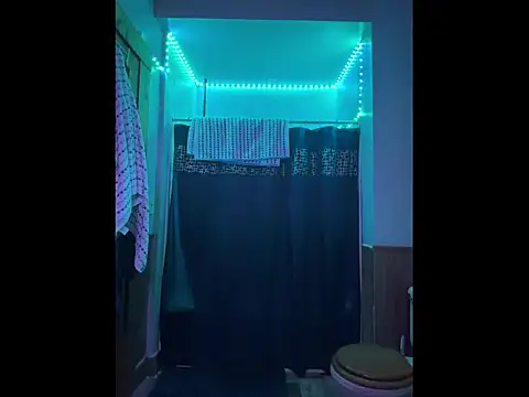 Snapshot of Pussyismyfavoritetaste chatting on January 15, 2026, 3:55 am Pussyismyfavoritetaste online show from January 15, 2026, 3:55 am