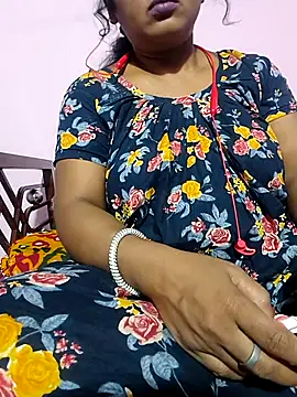 Snapshot of Cute-Swewty chatting on November 2, 2025, 1:13 pm Cute-Swewty online show from November 2, 2025, 1:13 pm