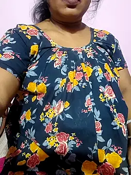 Snapshot of Cute-Swewty chatting on November 17, 2025, 1:50 pm Cute-Swewty online show from November 17, 2025, 1:50 pm