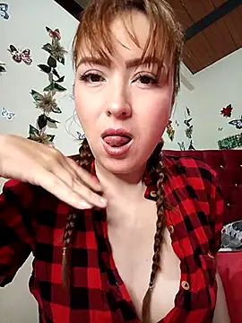 Snapshot of valery-lyma chatting on November 19, 2025, 4:45 am valery-lyma online show from November 19, 2025, 4:45 am