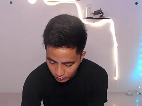 Lloyd wintours online show from March 9, 2026, 8:13 pm