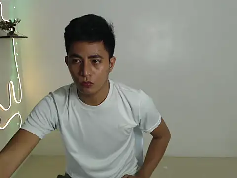 Lloyd wintours online show from March 17, 2026, 3:15 pm