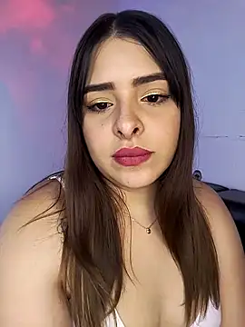 Nahomy cm online show from October 10, 2025, 8:30 pm