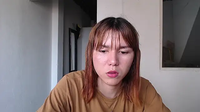 Dolly Peach  online show from September 13, 2025, 9:14 pm