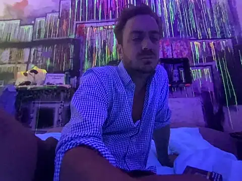 Snapshot of 3615-ULLA chatting on September 9, 2025, 3:11 pm 3615-ULLA online show from September 9, 2025, 3:11 pm