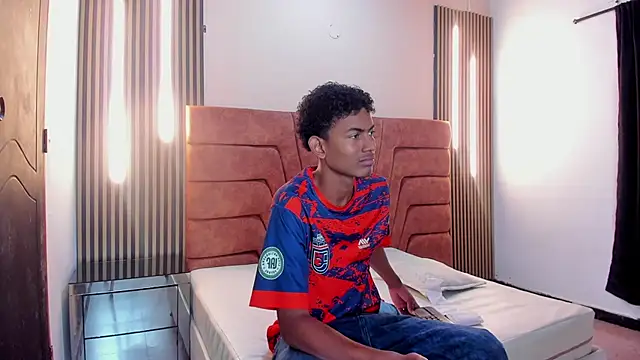 FYKMOR 1 online show from September 15, 2025, 3:50 am