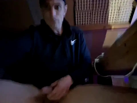 Snapshot of kompiee chatting on October 23, 2025, 4:01 am kompiee online show from October 23, 2025, 4:01 am