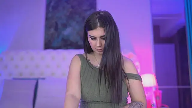 Snapshot of KendraMoon chatting on September 24, 2025, 3:04 pm KendraMoon online show from September 24, 2025, 3:04 pm