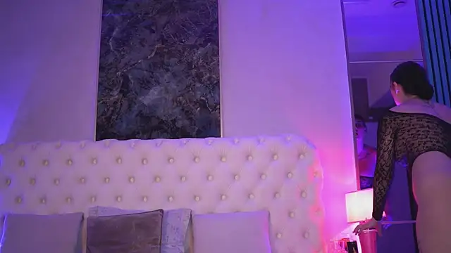 Snapshot of KendraMoon chatting on October 22, 2025, 3:23 pm KendraMoon online show from October 22, 2025, 3:23 pm