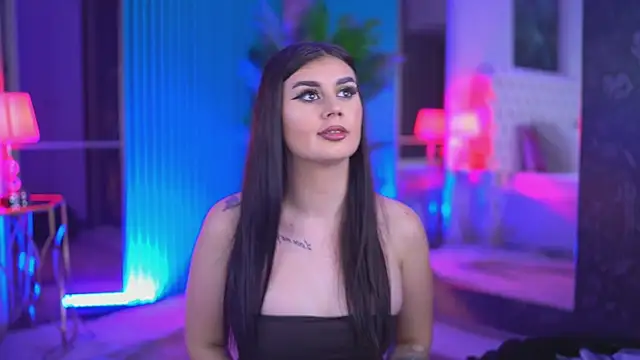 Snapshot of KendraMoon chatting on November 21, 2025, 4:16 pm KendraMoon online show from November 21, 2025, 4:16 pm