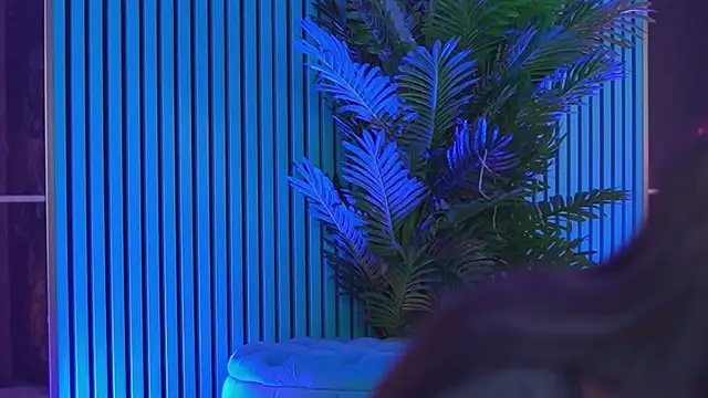 Snapshot of KendraMoon chatting on November 26, 2025, 3:35 pm KendraMoon online show from November 26, 2025, 3:35 pm