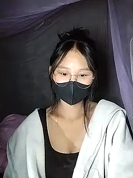 Snapshot of saronla_03 chatting on November 3, 2025, 6:25 am saronla 03 online show from November 3, 2025, 6:25 am