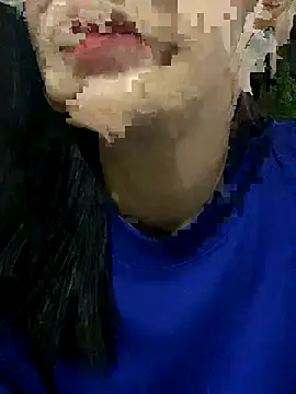   BabyShowPublic   online show from September 14, 2025, 1:10 pm