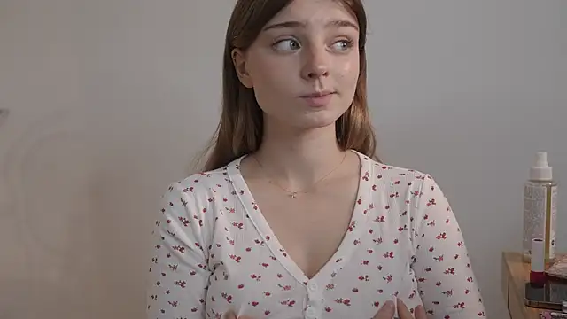 Snapshot of _floret_joy_ chatting on September 18, 2025, 12:29 pm floret joy online show from September 18, 2025, 12:29 pm