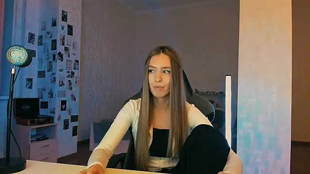 yourrdanceteacher online show from December 4, 2025, 7:22 pm