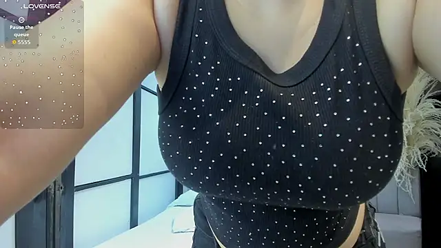 SamaraAnders  online show from March 17, 2026, 5:00 am