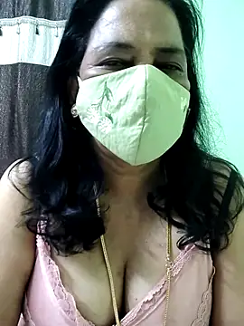 mallu-lover online show from February 4, 2026, 1:44 am