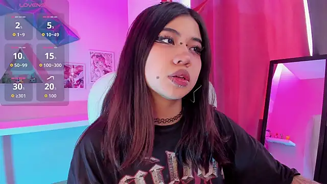 pinkk deemon online show from September 17, 2025, 1:35 pm