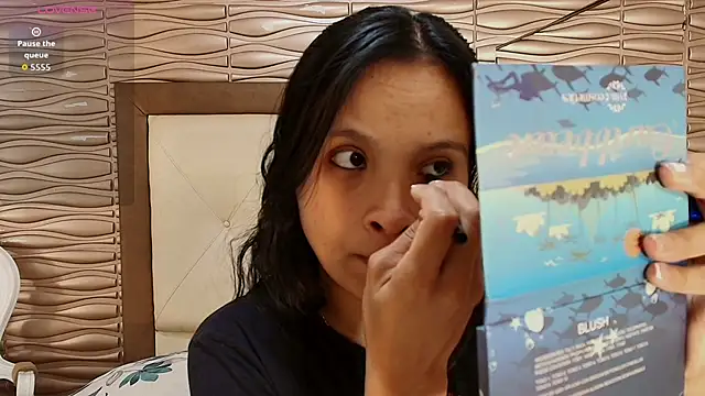 Miladiosa online show from April 30, 2026, 12:44 pm