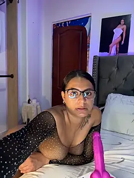 Snapshot of ema_zoe chatting on November 27, 2025, 12:02 am ema zoe online show from November 27, 2025, 12:02 am