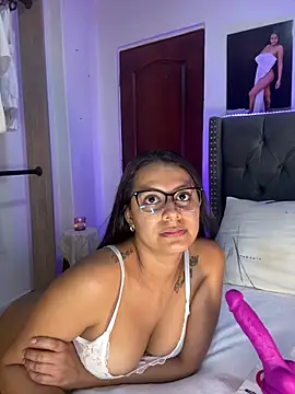 ema zoe online show from March 17, 2026, 12:04 am