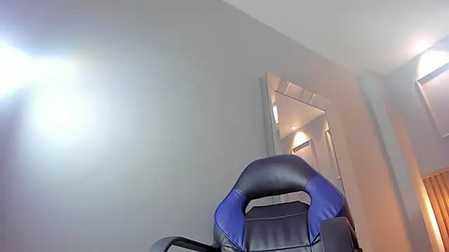 Snapshot of ALISSON_BARKER chatting on November 24, 2025, 12:16 pm ALISSON BARKER online show from November 24, 2025, 12:16 pm