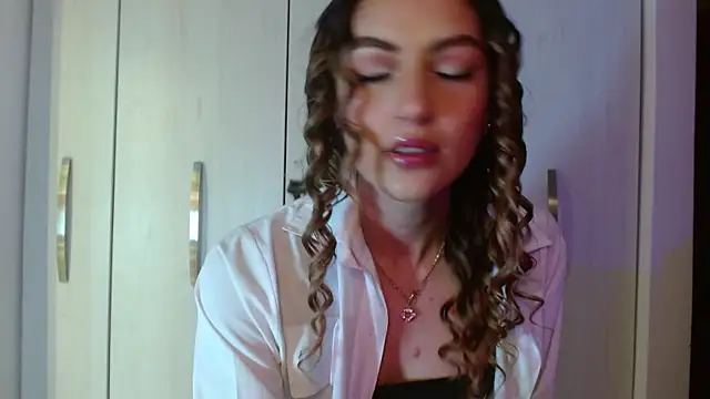 Ayleen m online show from May 28, 2026, 11:13 pm