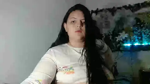 Isaval100 online show from September 11, 2025, 3:17 am