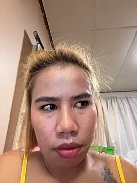 Snapshot of Kath_C chatting on September 29, 2025, 2:27 am Kath C online show from September 29, 2025, 2:27 am