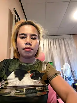 Snapshot of Kath_C chatting on October 14, 2025, 5:08 am Kath C online show from October 14, 2025, 5:08 am