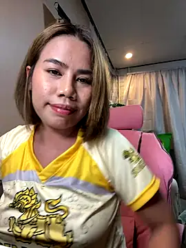 Snapshot of Kath_C chatting on November 16, 2025, 12:44 pm Kath C online show from November 16, 2025, 12:44 pm