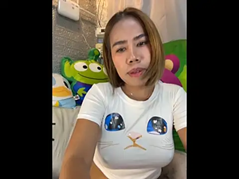 Snapshot of Kath_C chatting on November 26, 2025, 8:15 am Kath C online show from November 26, 2025, 8:15 am