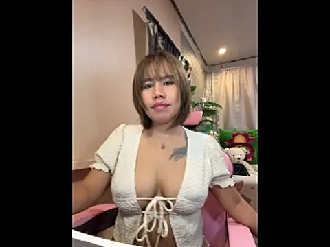 Snapshot of Kath_C chatting on December 16, 2025, 9:36 am Kath C online show from December 16, 2025, 9:36 am