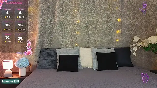 Snapshot of Bekky_Hammon chatting on February 16, 2026, 11:50 am Bekky Hammon online show from February 16, 2026, 11:50 am