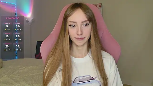 Lunainnk online show from September 15, 2025, 1:16 am